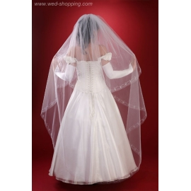 Brudslöja lång 170 cm med brodyr Brudslöja lång 170 cm med brodyr